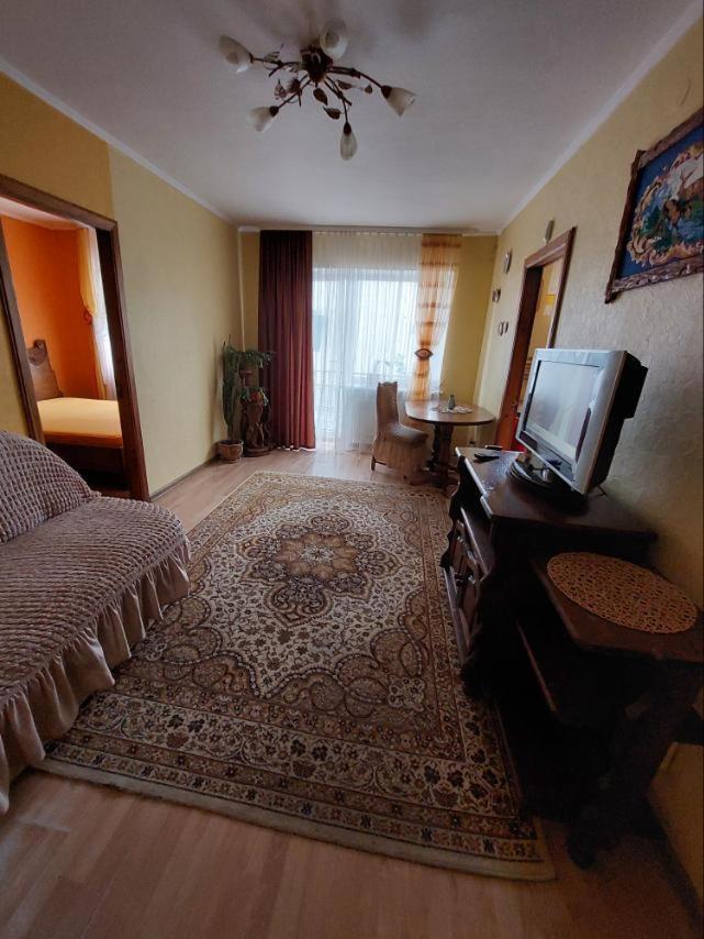 Apartment On Voli Avenue 21 Lutsk Exterior photo